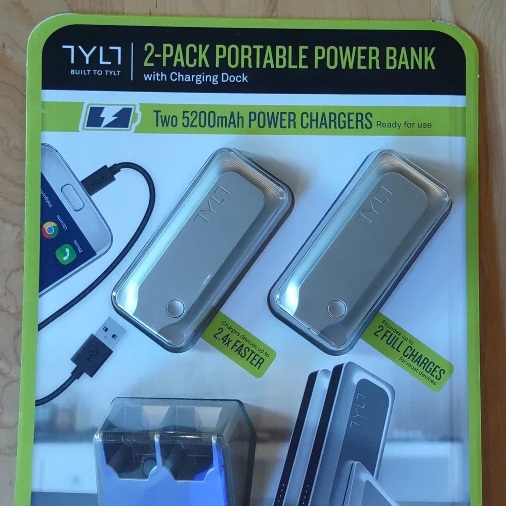 TYLT 2-Pack Portable Power Bank With Charing Dock